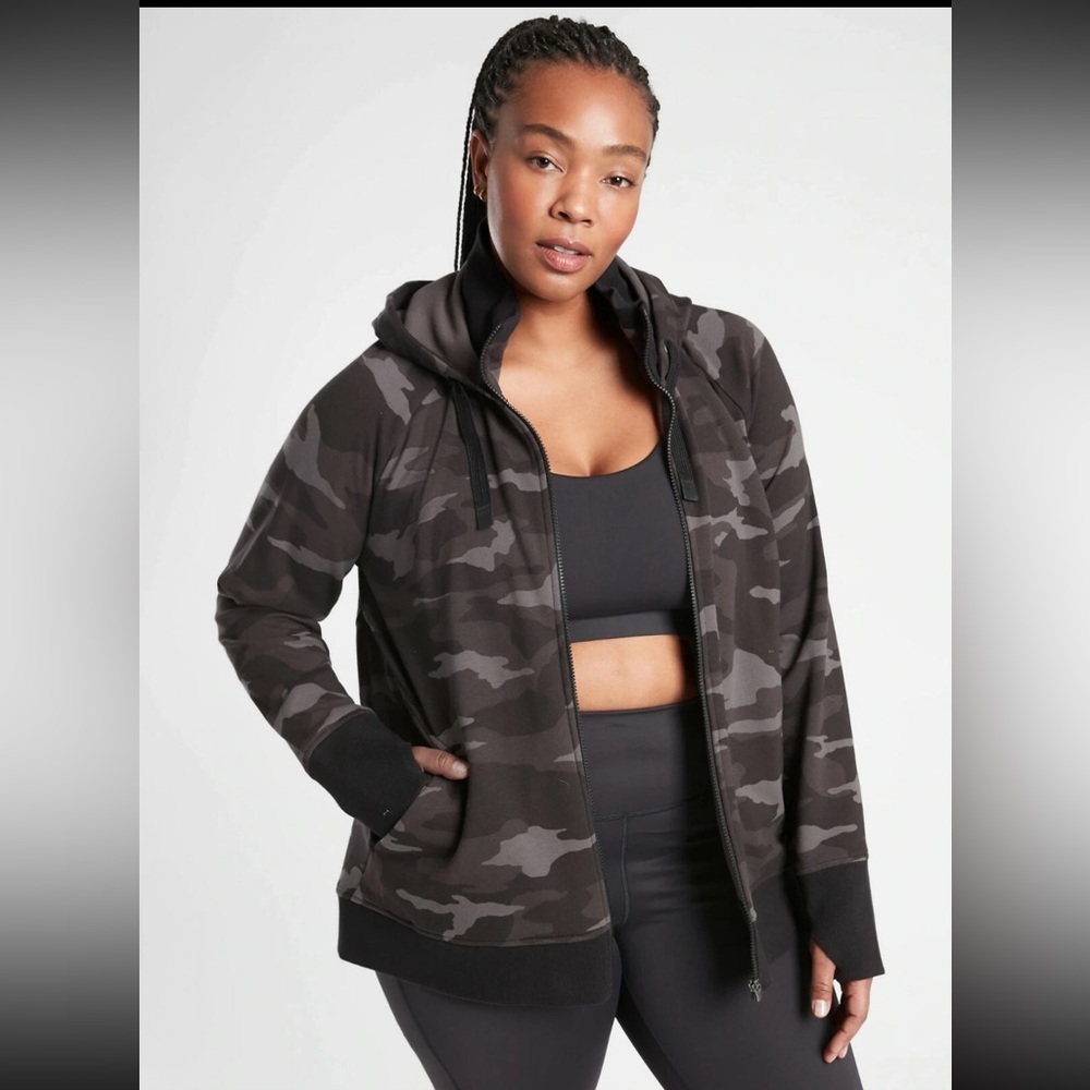 Athleta Triumph Camo Crewneck Sweatshirt